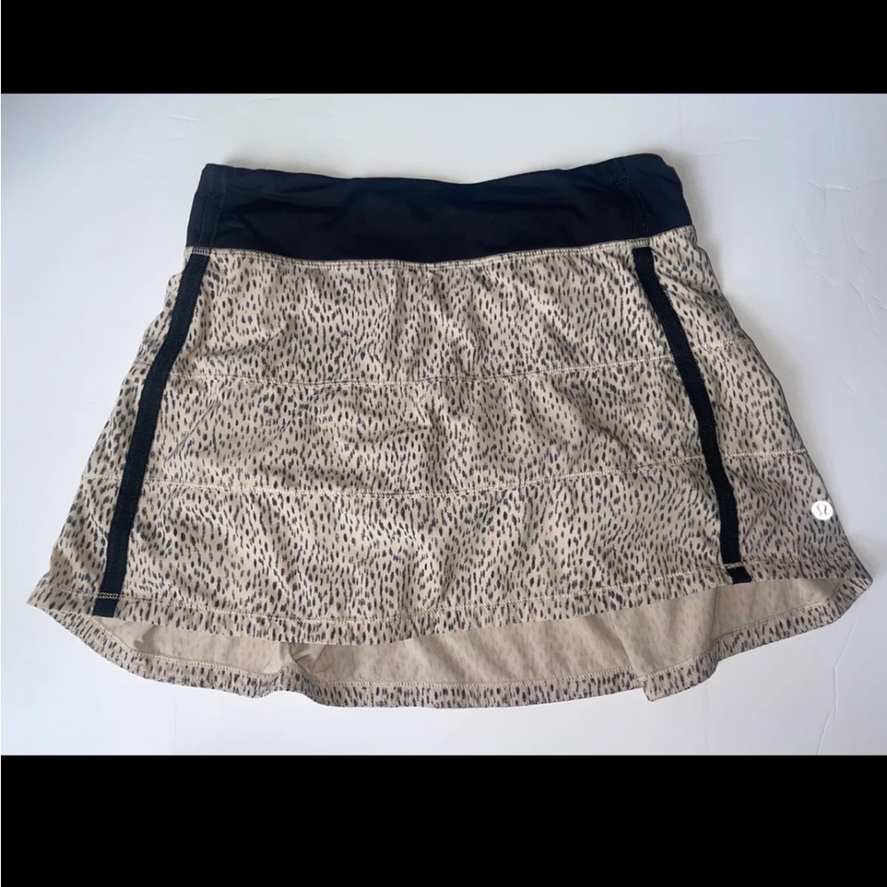 Lululemon skirt size small used